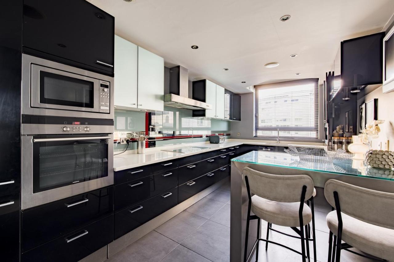 The River Thames View - Stunning 2bdr Flat With Study + Balcony Apartamento Londres